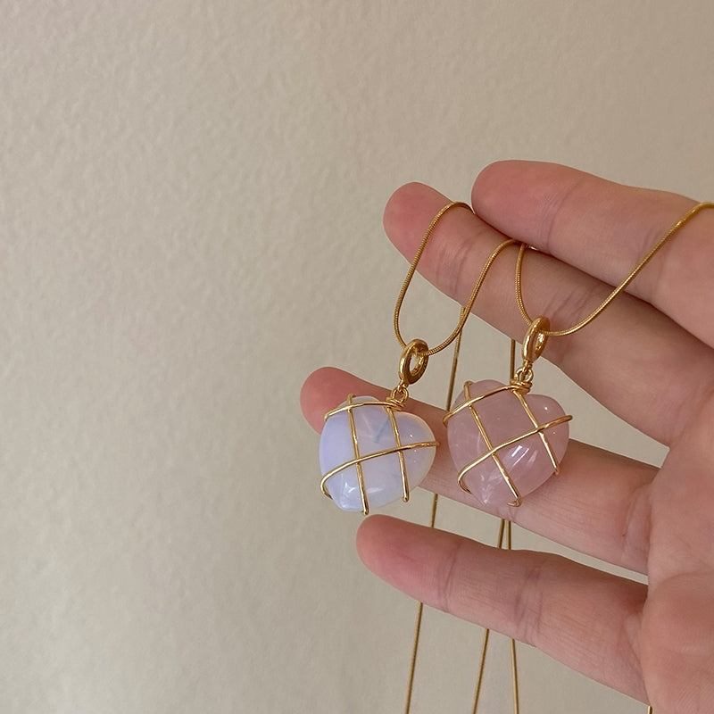 necklace for novelty lovers
